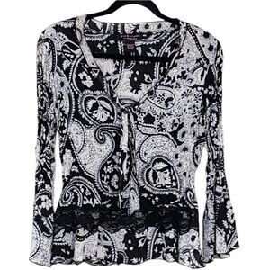 Y2K top black & white floral paisley bell sleeve tie neck Whimsigoth Fairy 8